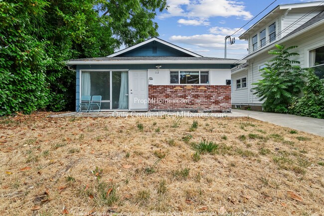 Building Photo - 112 SE 78th Ave