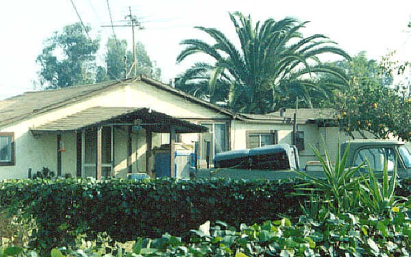 Primary Photo - 11630 Holmes Ave