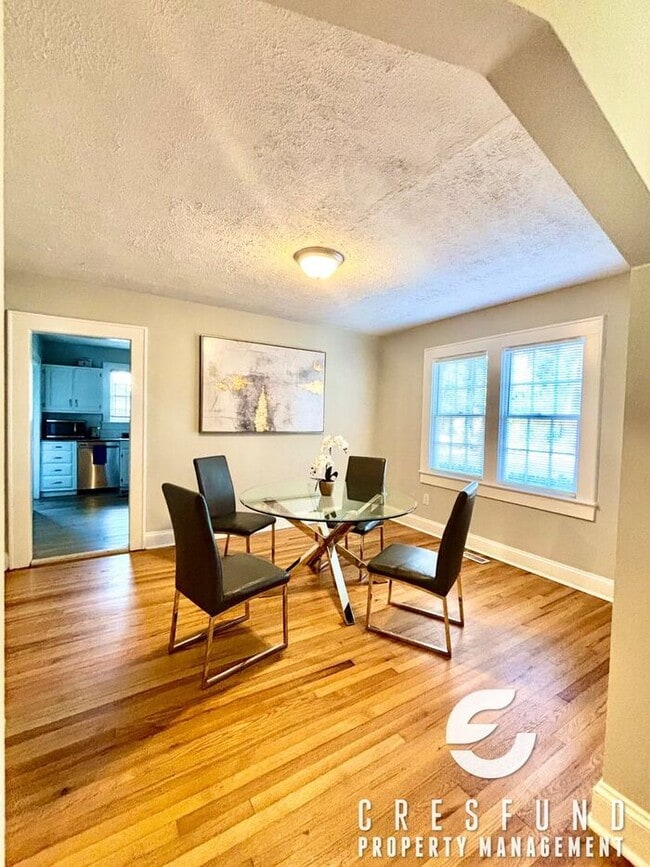 Foto del edificio - Charming 3 Bedroom 2 Bath Cottage style