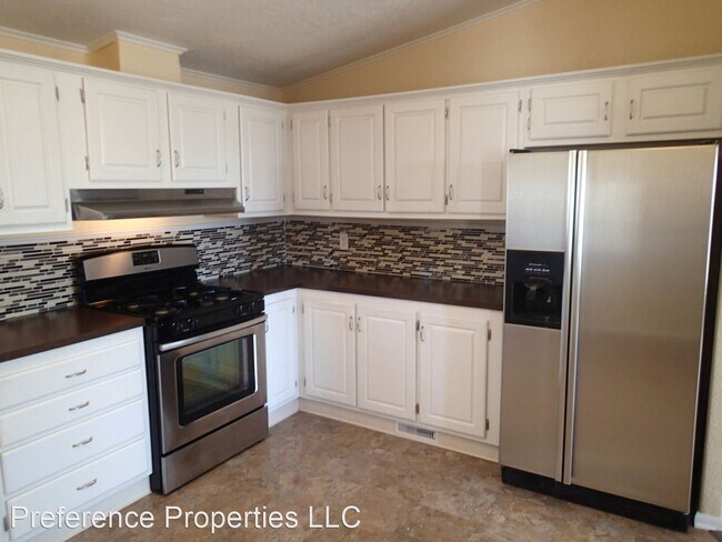 Building Photo - 3 br, 2 bath House - 7790 S Circle S Drive