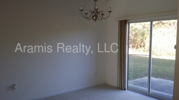 Building Photo - 2847 Laurel Ridge Cir