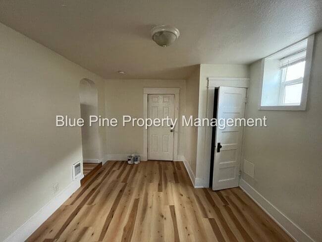 Building Photo - 1414 N Garfield Ave
