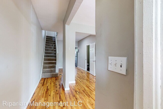 Foto del edificio - 3 br, 2 bath House - 131 Collins Ave