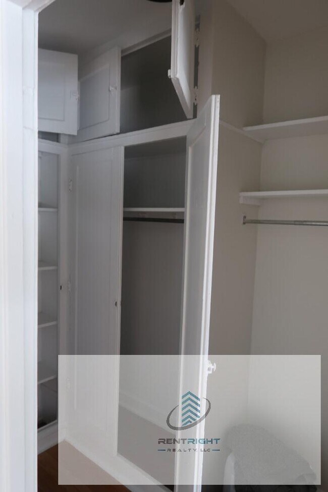 Foto del edificio - 426 W Briar Pl