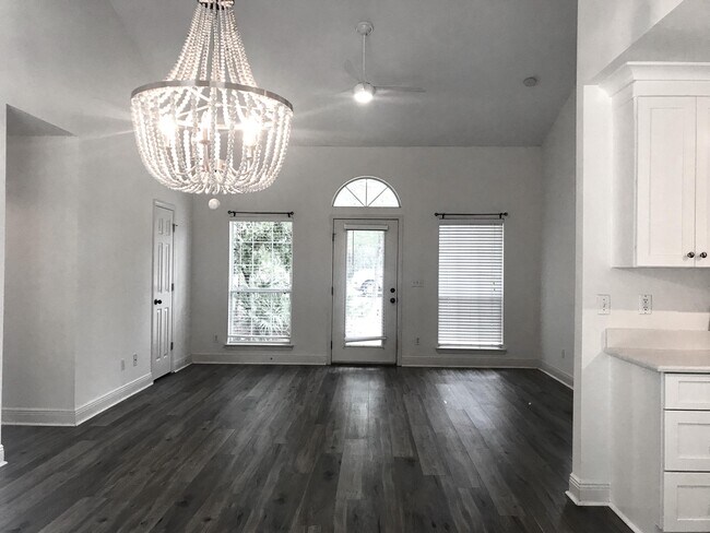 Foto del edificio - 60 Ash St