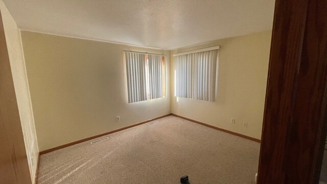 Building Photo - 380 Villabrook Dr