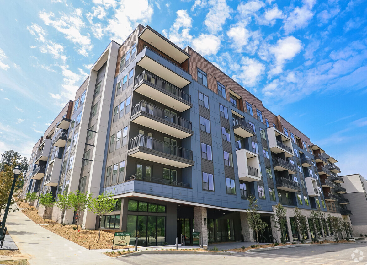 Apartments Near Red Rocks