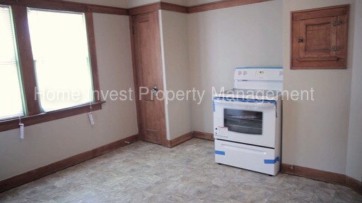 Building Photo - 2877 N 45th St