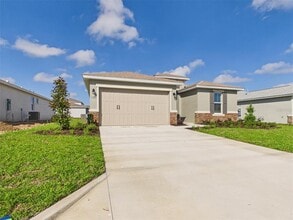 Building Photo - 5824 SW 70th Ave