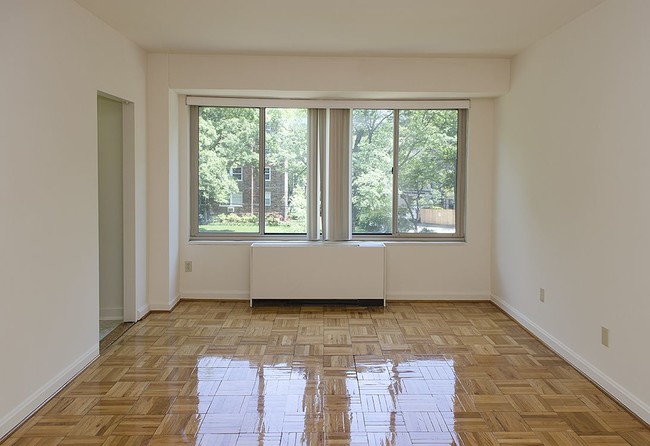 Studio apartment - Idaho Terrace Apartments
