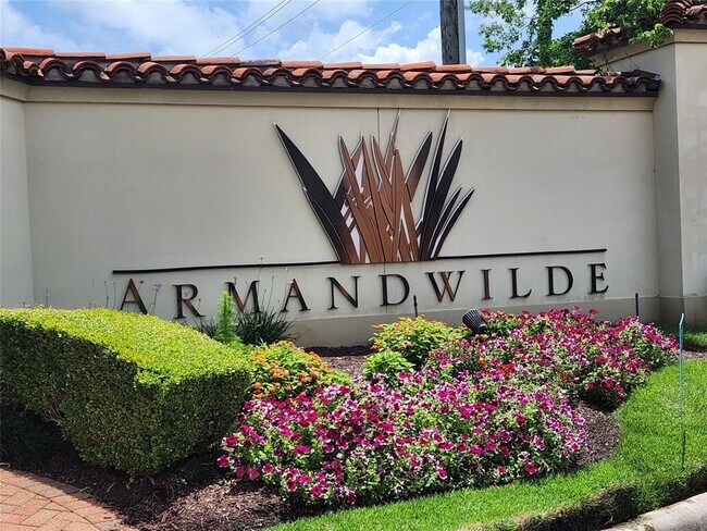Building Photo - 17 Armand Shore Dr