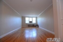 Foto del edificio - 291 Cedarhurst Ave