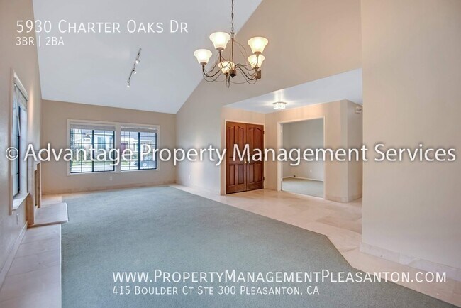 Foto del edificio - 5930 Charter Oaks Dr