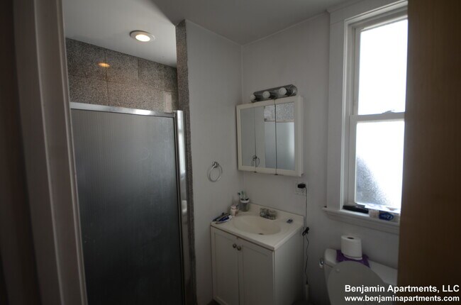 Foto del edificio - 38 Newton St