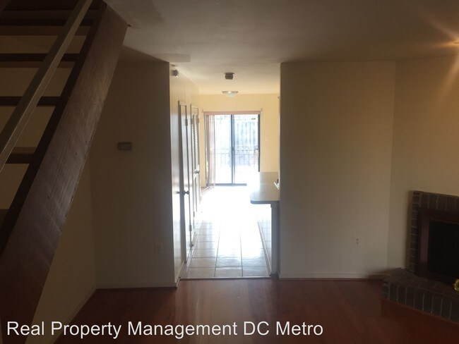 Foto del edificio - 2 br, 2.5 bath House - 2407 18th St NE