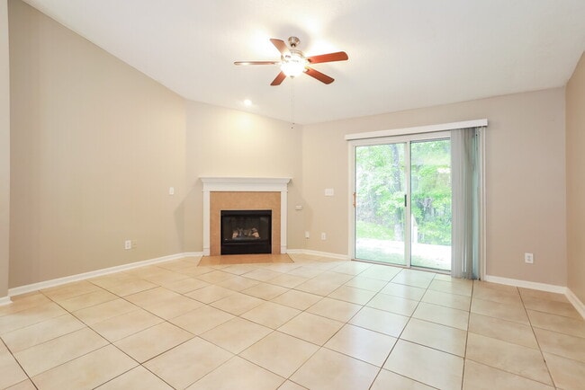 Foto del edificio - 2171 S Cranbrook Ave