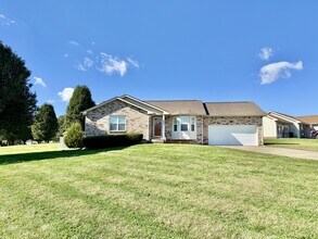 Building Photo - 942 Drum Ln