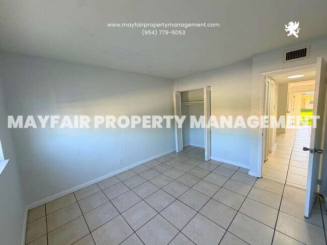 Foto del edificio - 4160 NW 21st St