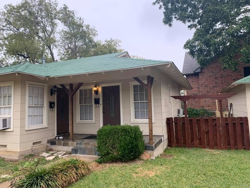 Primary Photo - 721 UTA Blvd