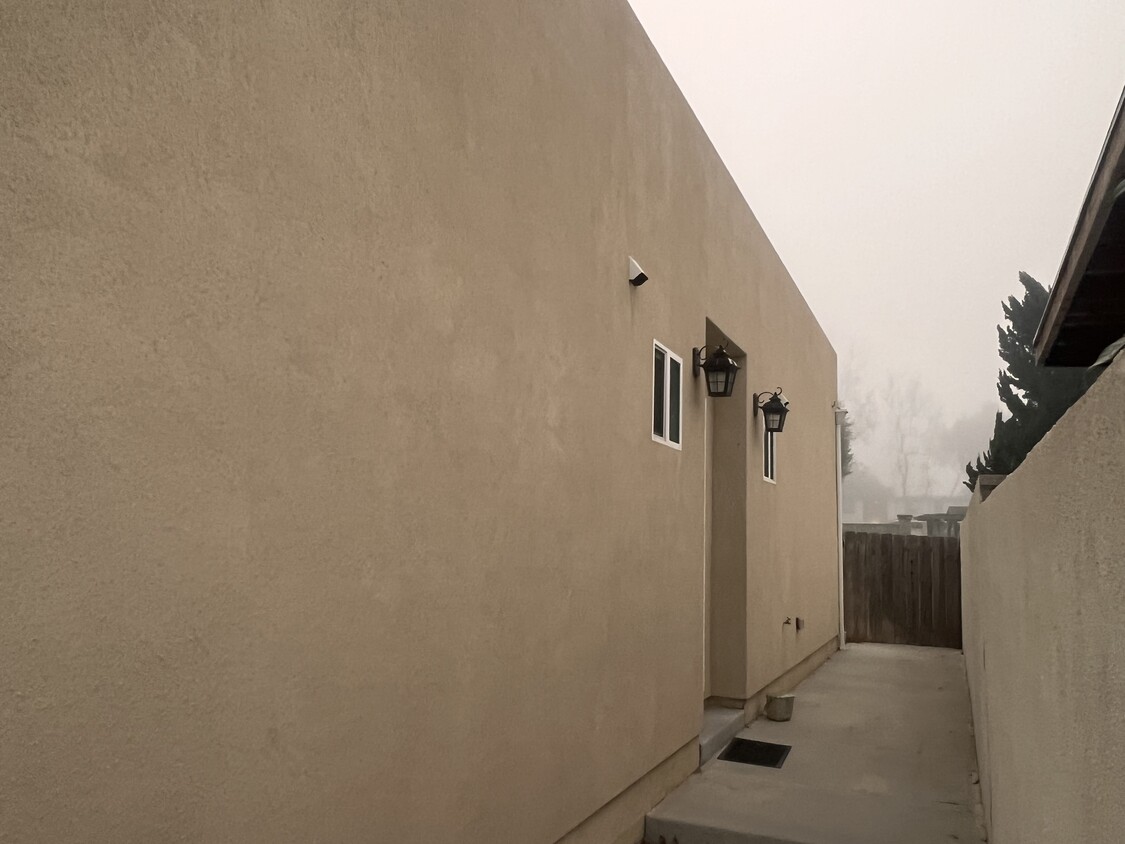 Exterior Front door and walkway - 3529 Waco St