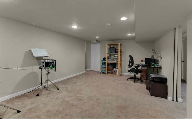 Back room - 105 W Brookside St