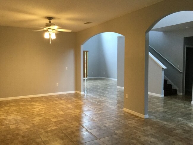 Building Photo - 4 br, 2.5 bath House - 4500 CALADIUM CT