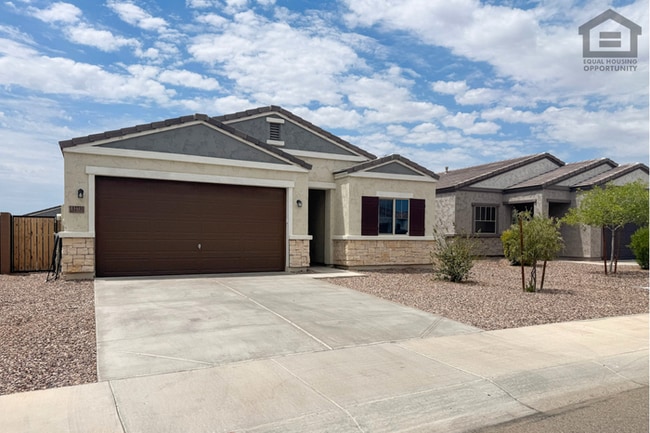 Foto del edificio - 5Bed/3Bath House at Northern Pkwy/El Mirage Rd! Ready for Immediate Move-In!
