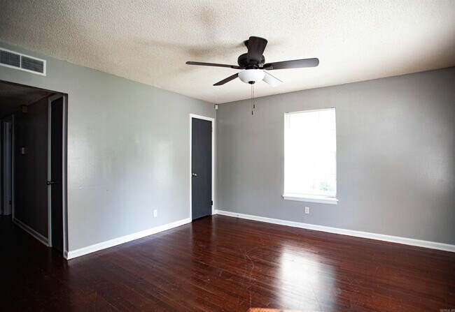Building Photo - 8615 Winston Dr