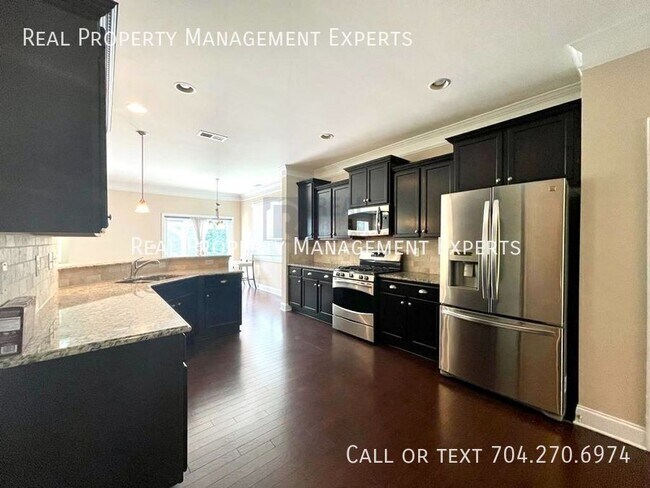 Building Photo - 3233 Elyse Manor Ct