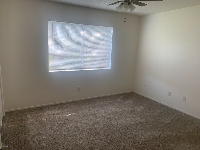 Building Photo - 6440 Ardilla Ave