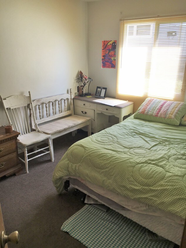 Foto del edificio - 1317 Vine St