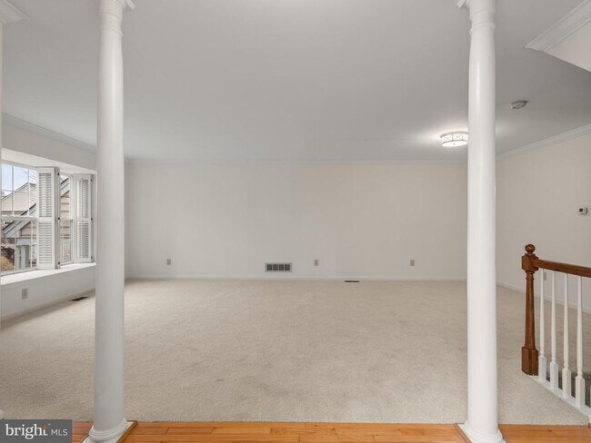 Foto del edificio - 913 Harbour Ridge Ln