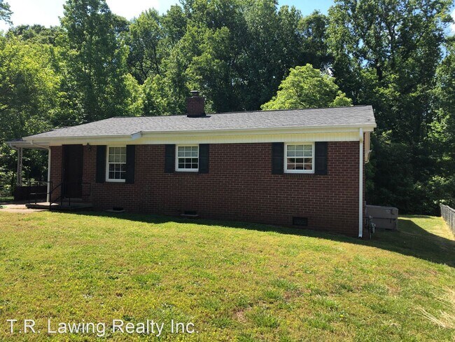 Building Photo - 3 br, 1.5 bath House - 746 Vale Street