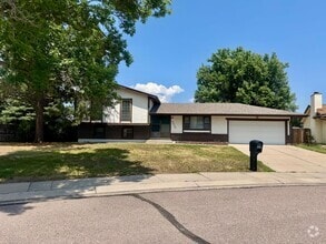 Building Photo - 3350 Parade Cir E