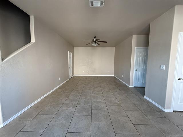 Foto del edificio - 704 E College St