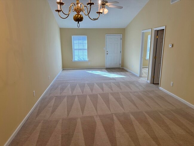 Building Photo - 442 Flowing Creek Dr