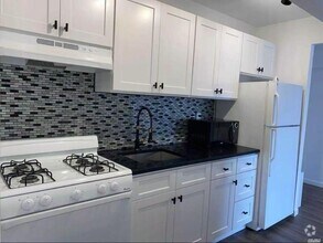 Building Photo - 200 Bowery