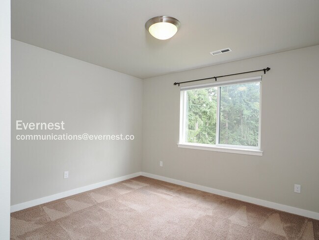 Foto del edificio - 126 198th St SE