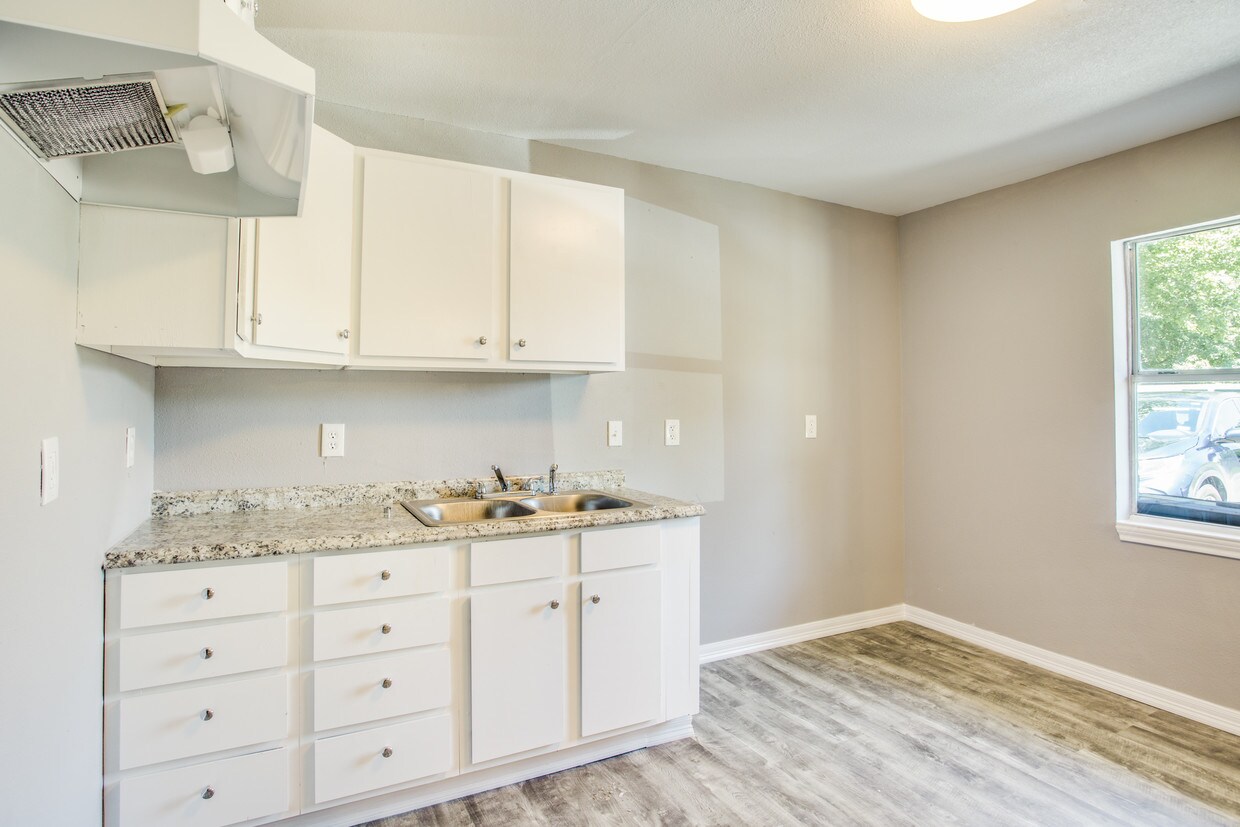 Foto principal - 4914 Kashmere St