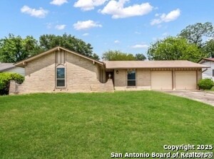 Primary Photo - 6714 Strawflower St
