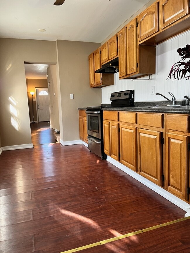 Foto del edificio - 1624 Fairview St