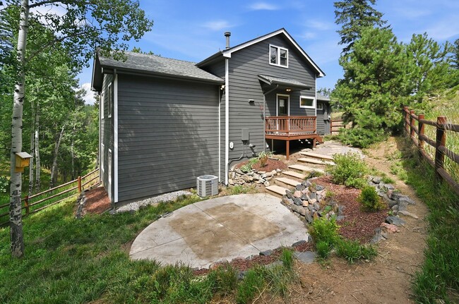 Photo - Beautiful mountain home