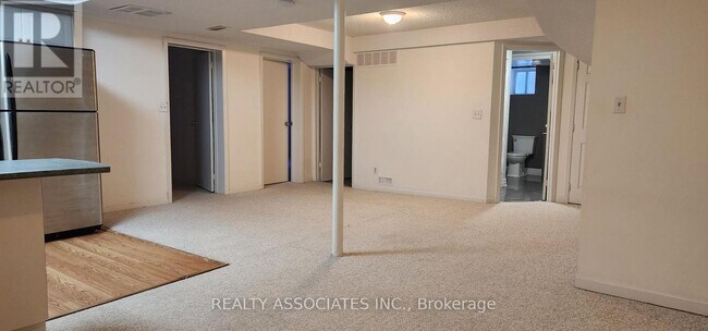 Photo du bâtiment - 41 Lawnview Dr