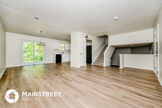 Foto del edificio - 4276 Old Lake Dr