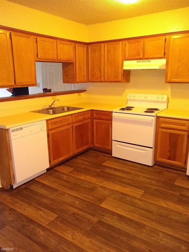 Building Photo - 220 Ridgecrest Dr