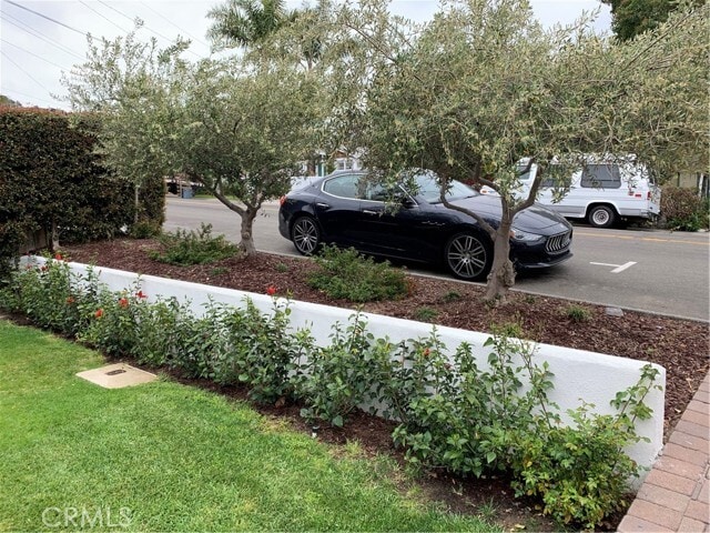 Foto del edificio - 480 Thalia St