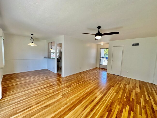 Foto del edificio - Beautifully Remodeled Allied Gardens Home