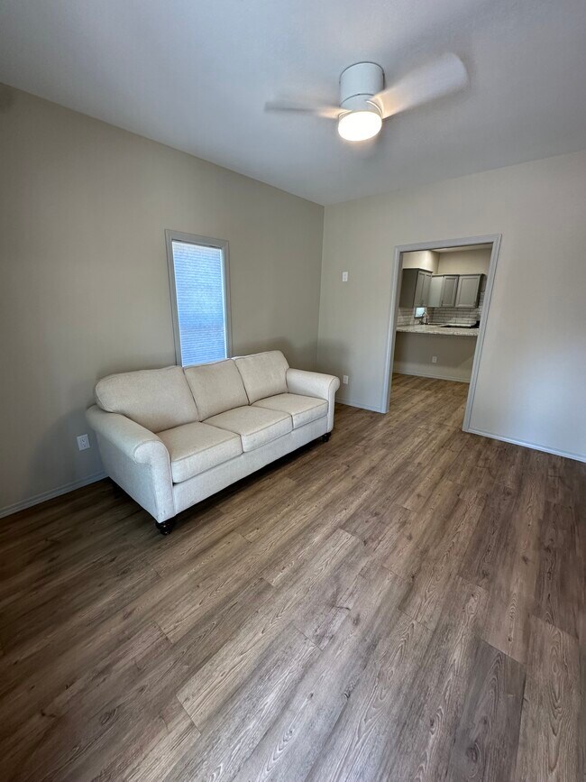 Foto del edificio - 1210 N 8th St