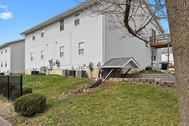 Foto del edificio - 2636 Villa Park Dr