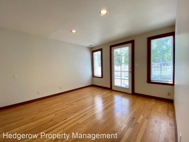 Building Photo - 1 br, 1 bath Apartment - *1230 Pine Street